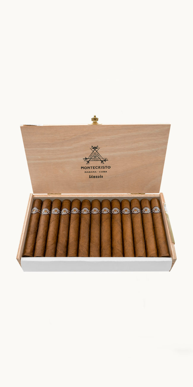 Сигары монтекристо. Монтекристо сигары кубинские. сигары montecristo 2. сигары монтекристо цена.